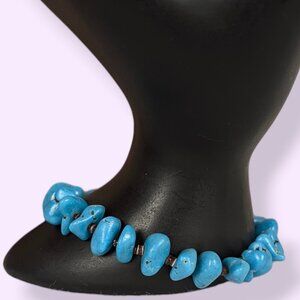 V. Turquoise Beaded Bracelet